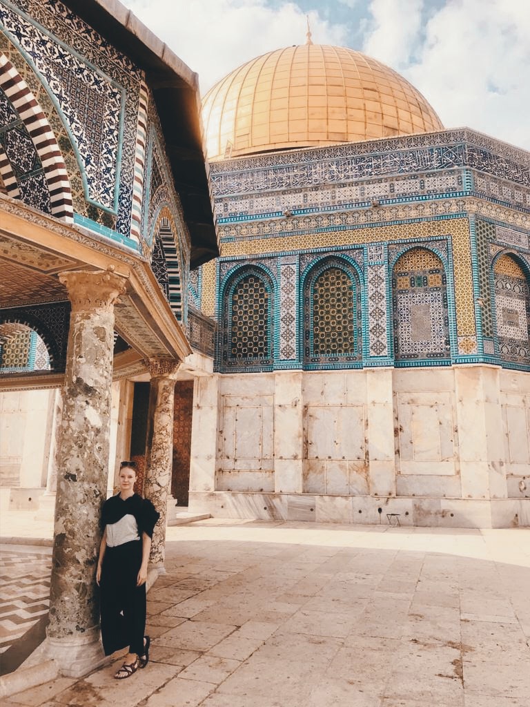 Viaggiare con un libro nella testa