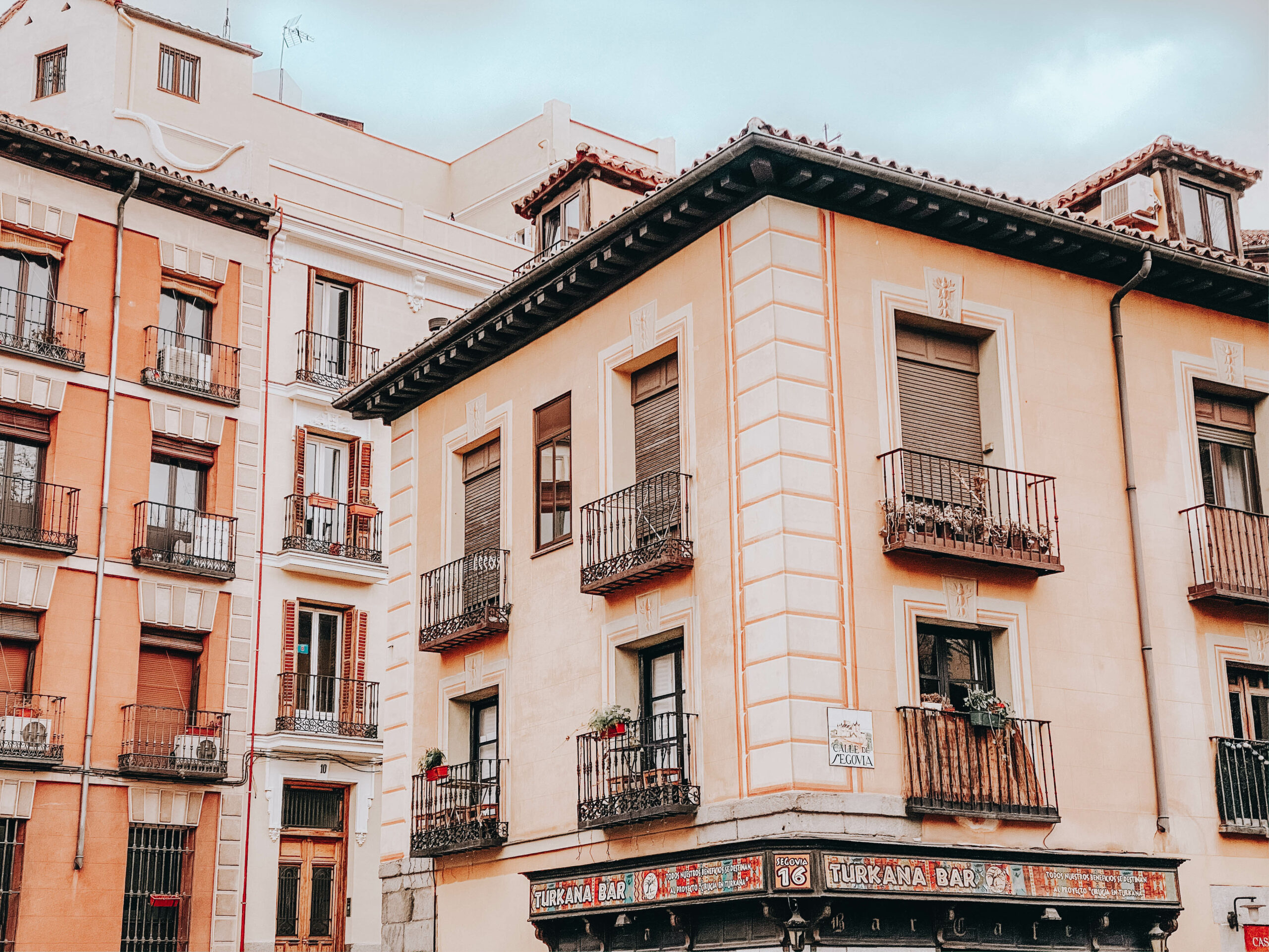 Viaggiare con un libro nella testa