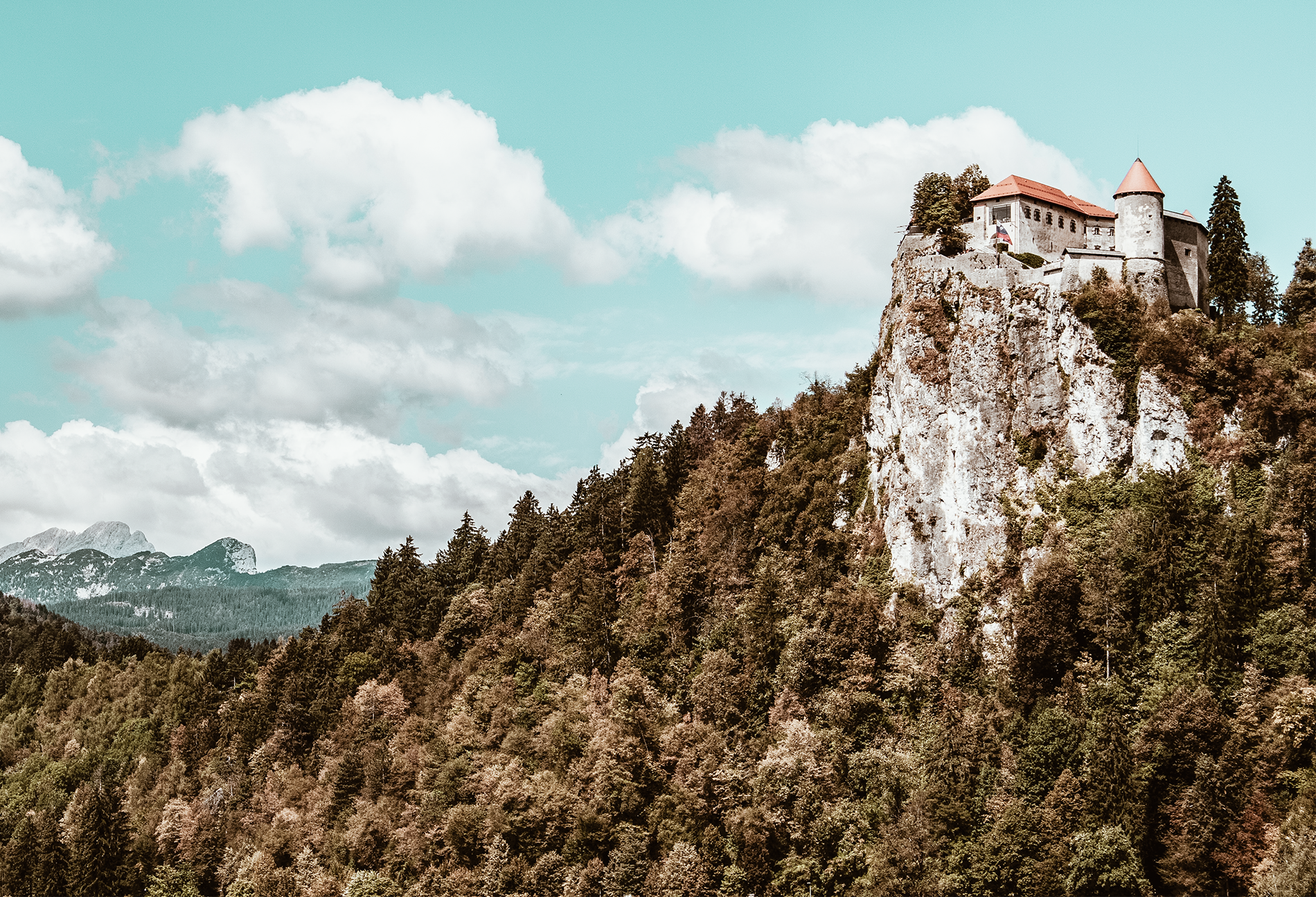 È ora di fare un bel tuffo: ecco le migliori città di lago europee